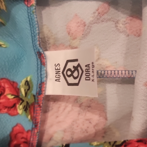 Skirt - Picture 3 of 4